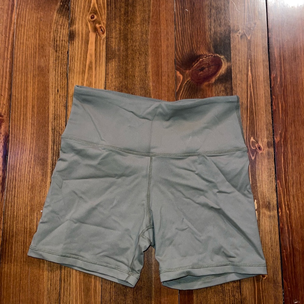 I am becoming all of workout shorts, size medium